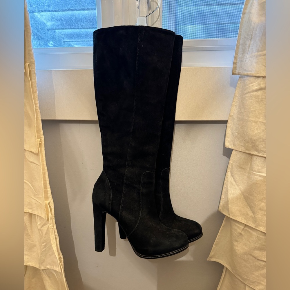 Arnold Churgen Suede leather boots size 37